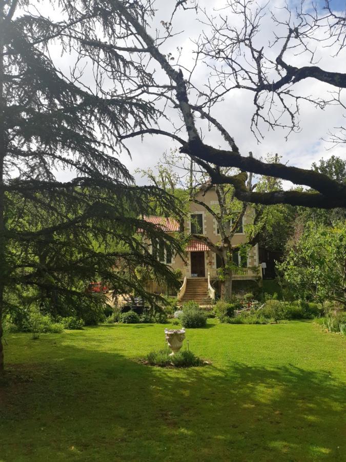 Villa Leovil Saint-Pompont Exterior foto